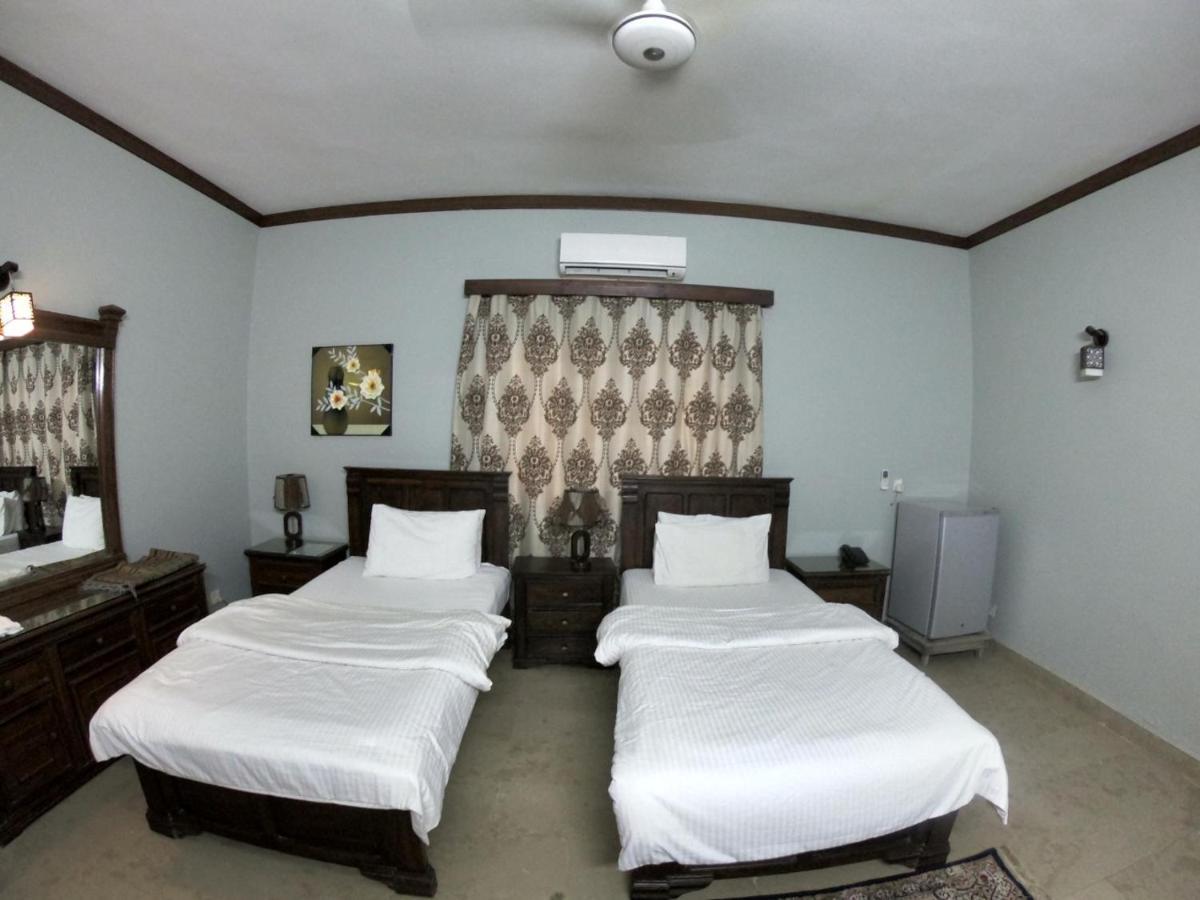 Seaview Guest House Karachi Bagian luar foto